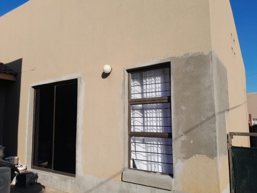 3 Bedroom Property for Sale in Geelhoutpark North West